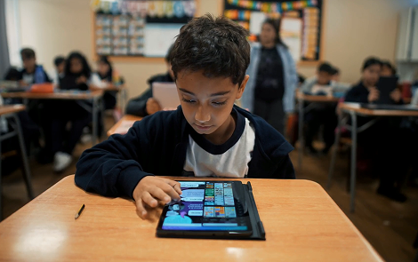 IA educativa segura para colegios y docentes | Seven AI